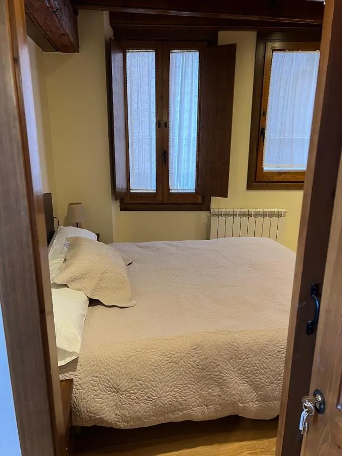 Casa Bernat Apartament Puigcerda 0*,
